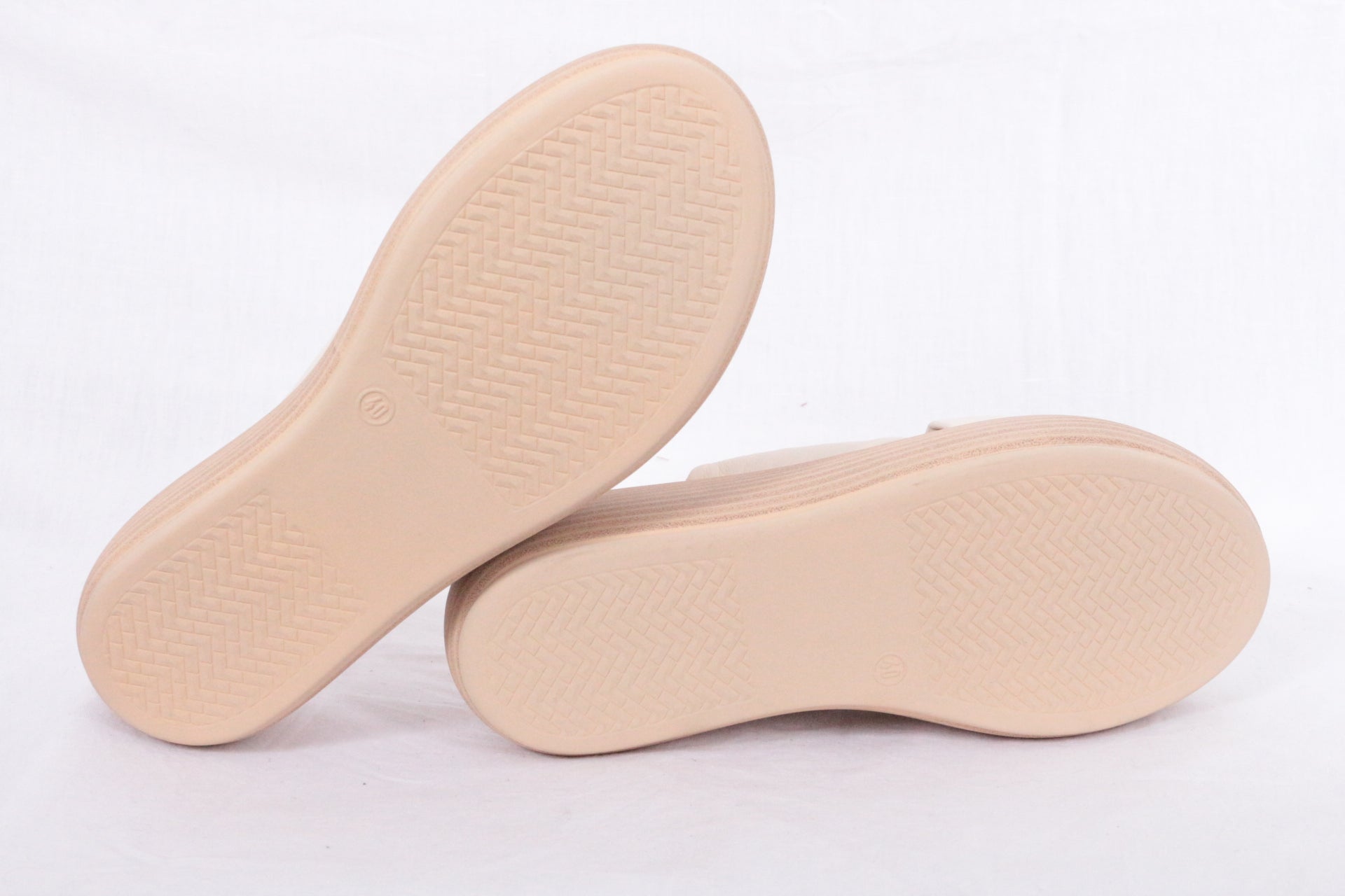 Inuovo – Pantoletten – Leder – Creme 4
