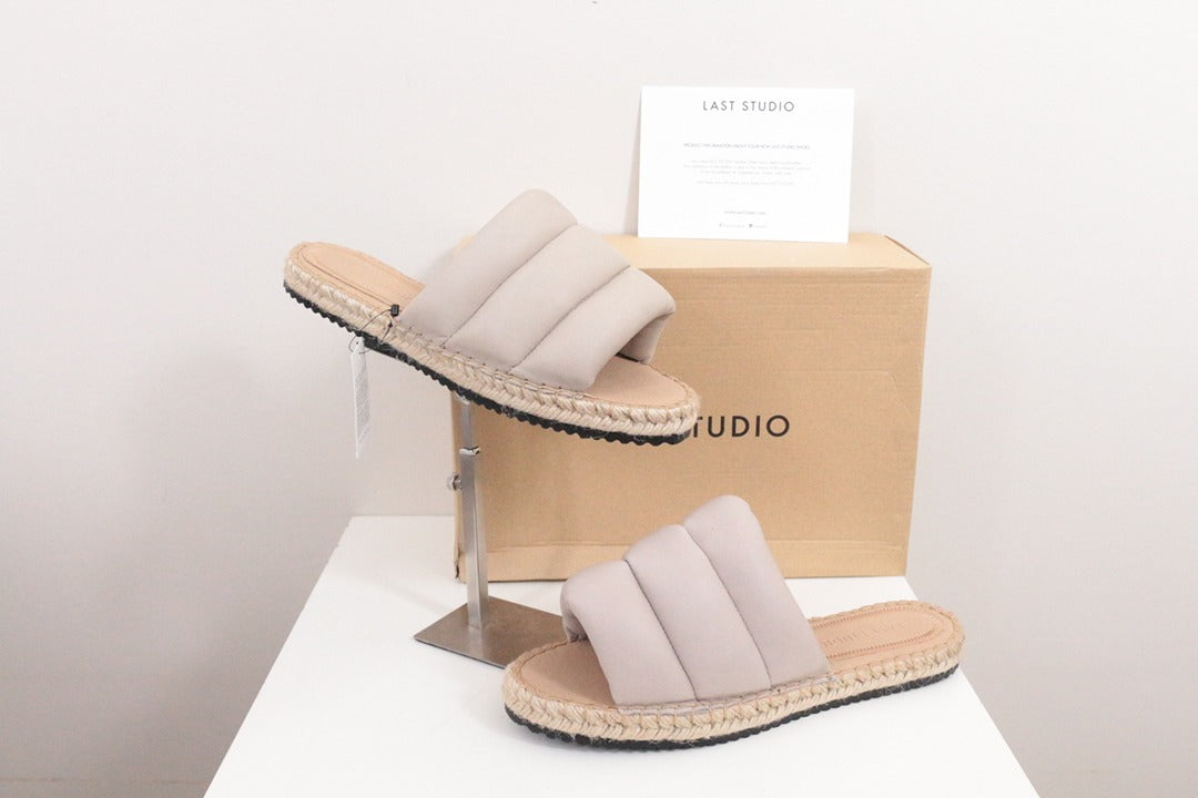 Mules plates Last Studio en cuir beige taupe 41 neuves 1