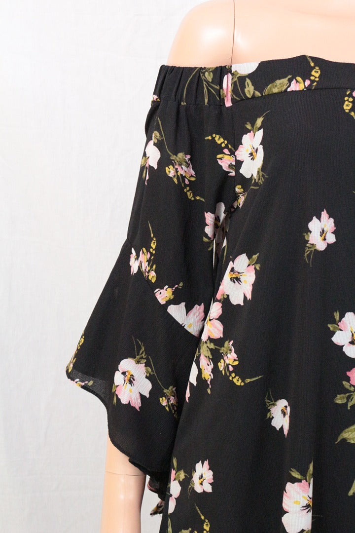 Robe courte Bisou's Project noire à fleurs col bateau S/m 5