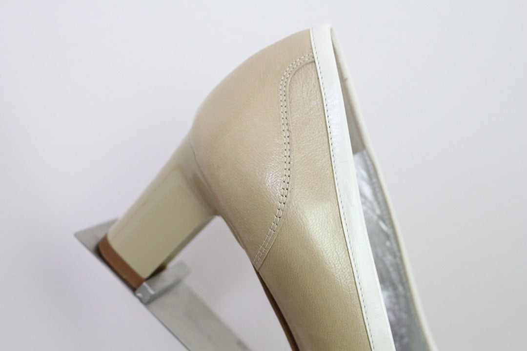 Escarpins Manfield cuir beige et blanc 37.5 4