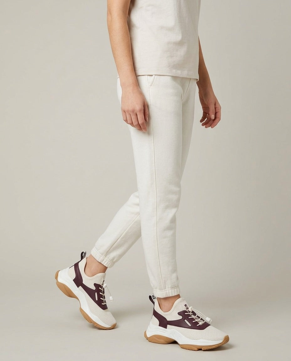 Steve Madden Baskets Match-E ivoire bordeaux semelle gomme 38 porté – photo générée par IA