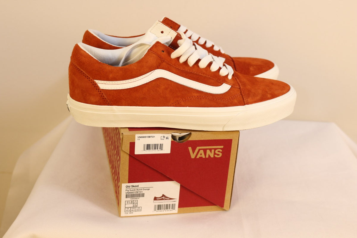 Baskets Vans Old Skool orange brûlé sur leur boîte avec étiquette de taille et référence – Frippin'Dealz