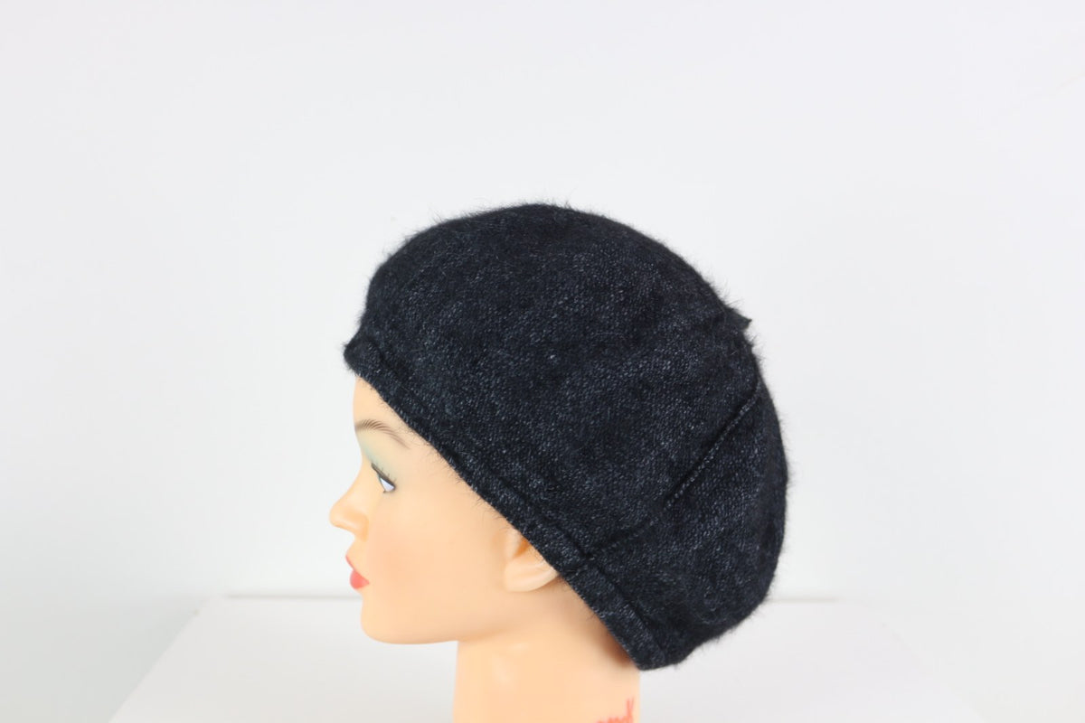 Béret Bella Julietta noir chiné vu de profil, maille en laine duveteuse – Frippin'Dealz