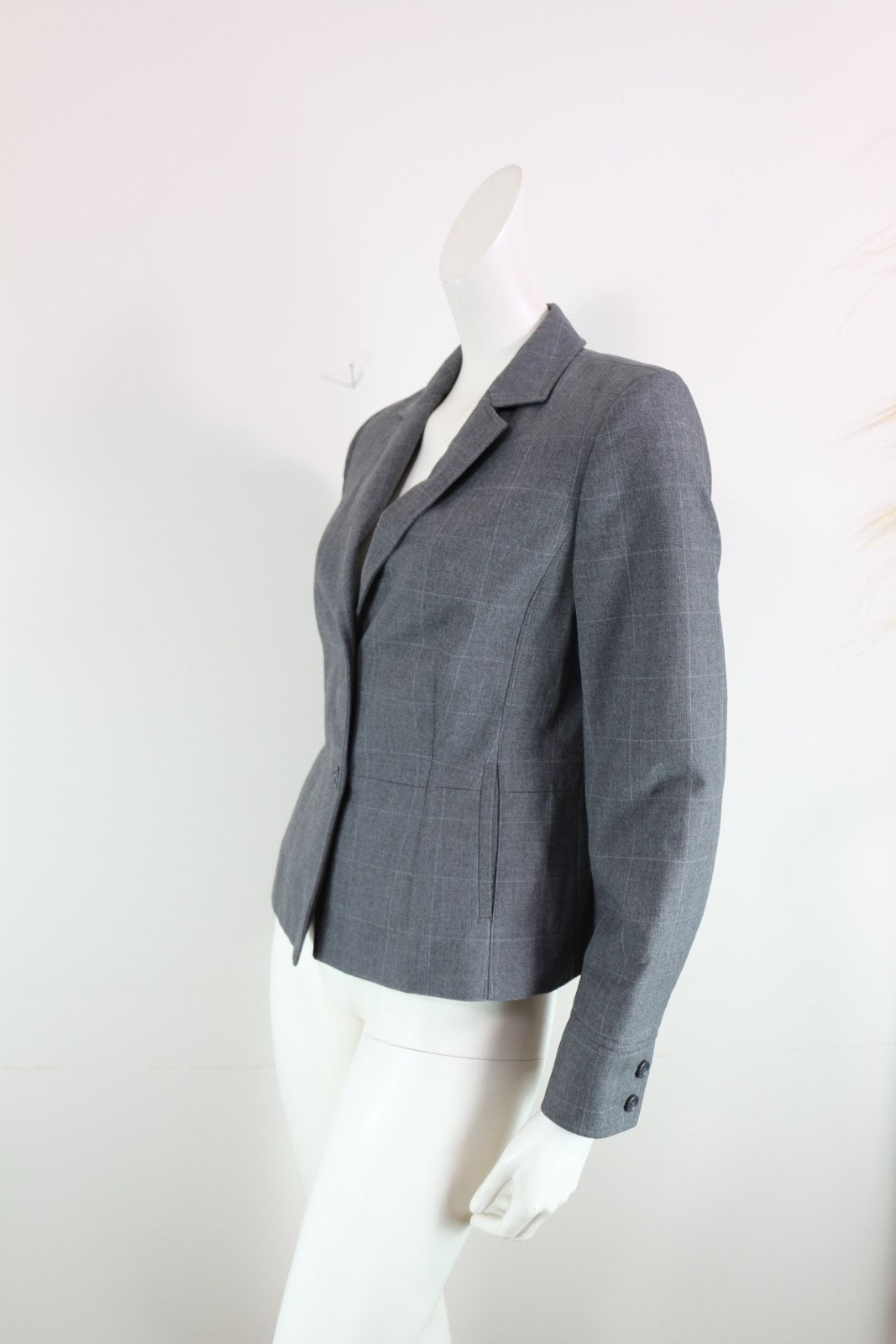 Blazer Esprit gris à carreaux vu de trois quarts, coupe ajustée – Frippin'Dealz