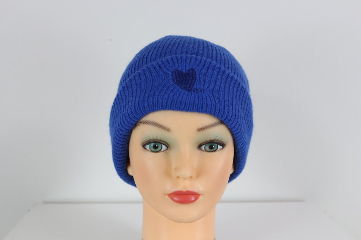 Bonnet côtelé bleu roi avec cœur brodé sur le revers, vue de face – Frippin'Dealz