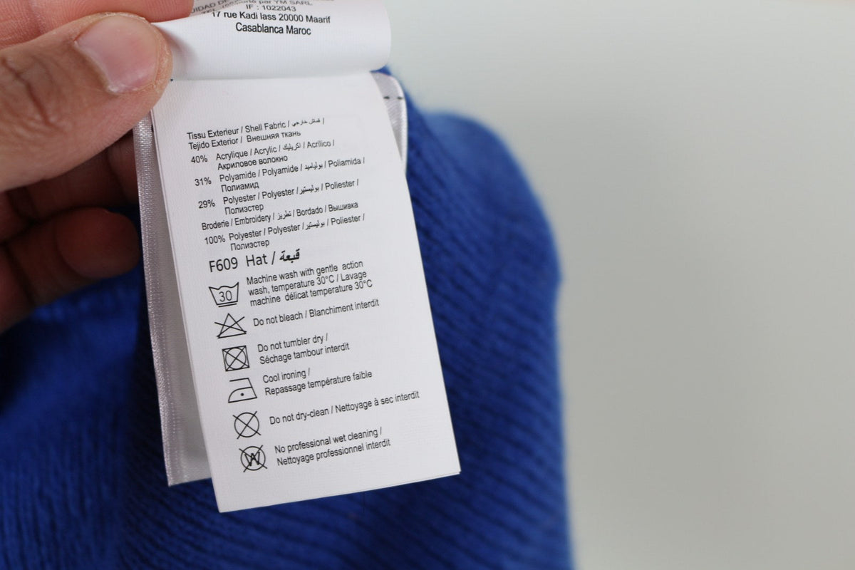 Étiquette de composition du bonnet bleu roi, acrylique polyamide polyester – Frippin'Dealz