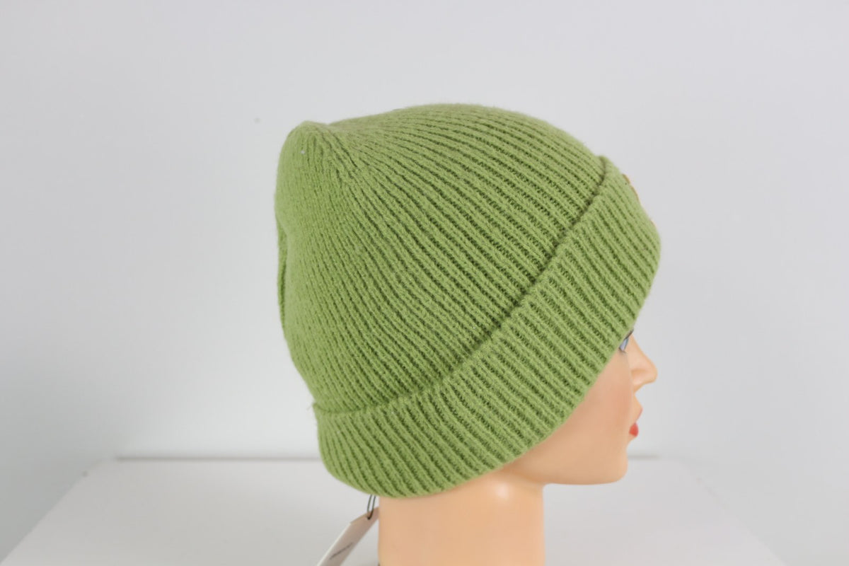 Bonnet Eva&Co vert anis en maille côtelée, vue de profil droit – Frippin'Dealz