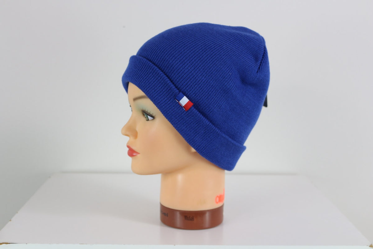Bonnet French Touch bleu roi avec petite étiquette tricolore sur le revers, vue de profil – Frippin'Dealz