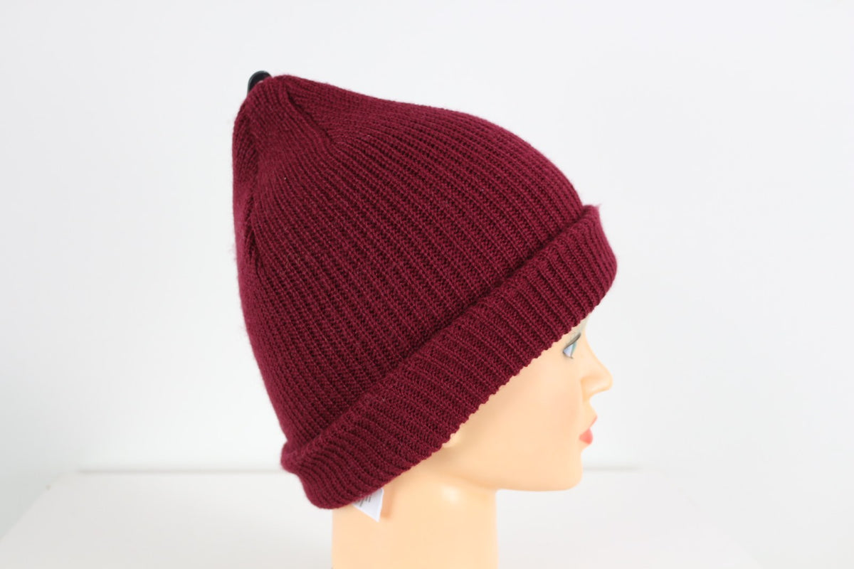 Bonnet Mavi bordeaux en maille côtelée, vue de profil droit – Frippin'Dealz