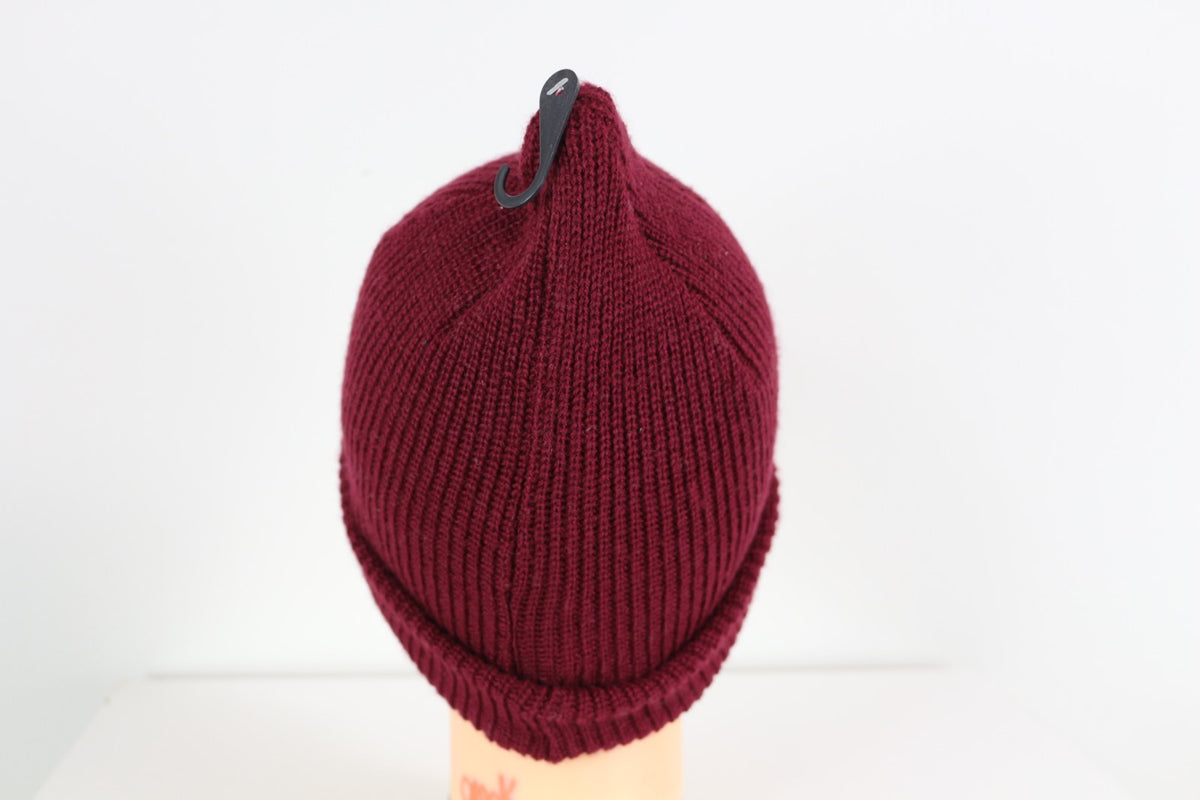 Bonnet Mavi bordeaux, vue de dessus avec crochet de présentation – Frippin'Dealz