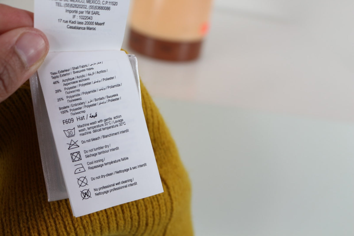 Étiquette de composition du bonnet moutarde – Frippin'Dealz