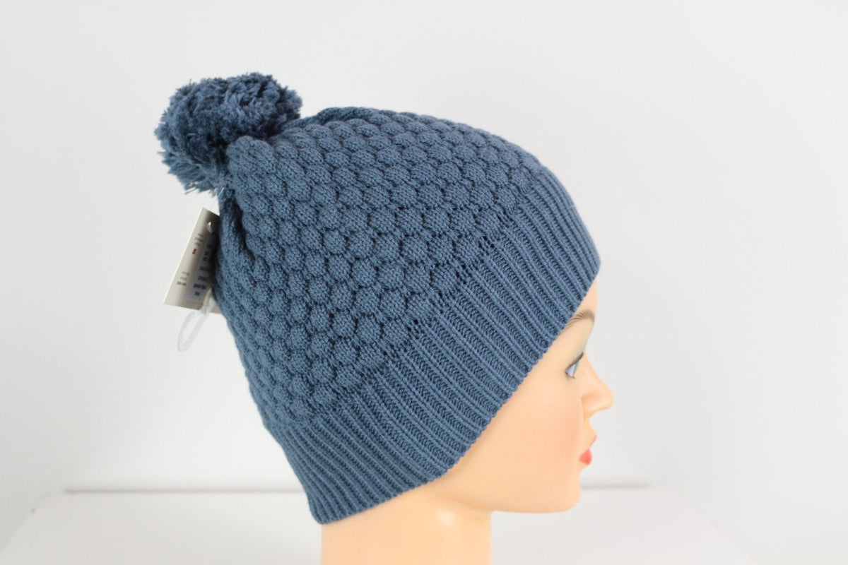 Bonnet Twentyfour bleu orage en maille gaufrée et pompon, vue de profil droit – Frippin'Dealz