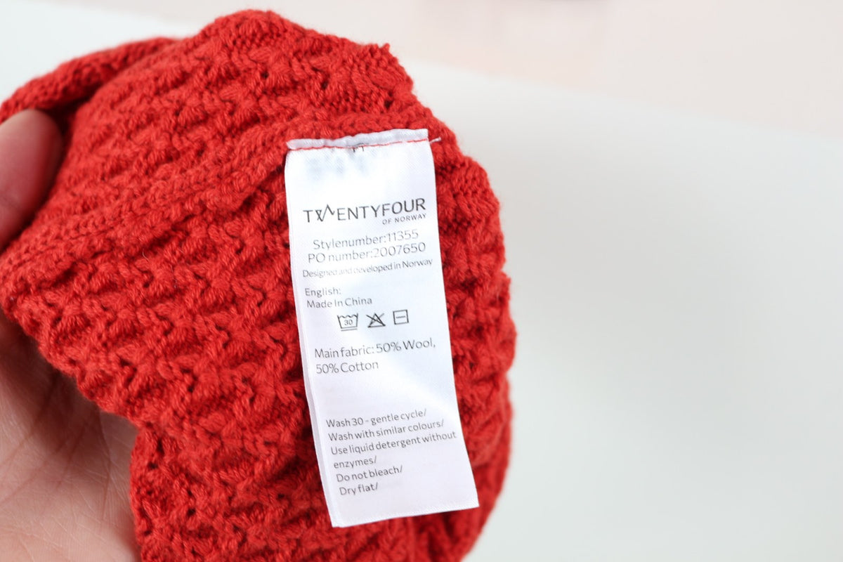 Étiquette de composition du bonnet Twentyfour, 50 % laine 50 % coton – Frippin'Dealz