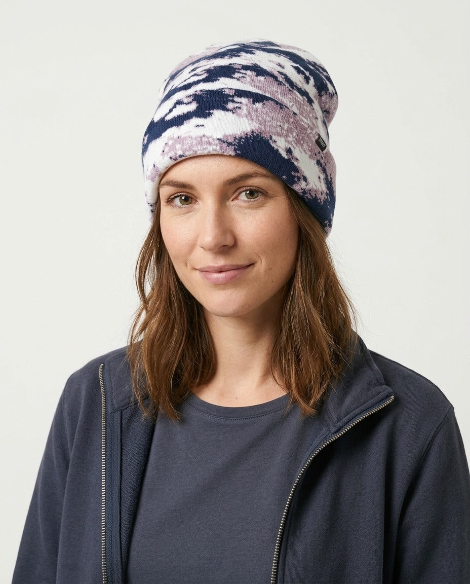 Vans Bonnet Parkview camouflage marine mauve blanc taille unique porté – photo générée par IA