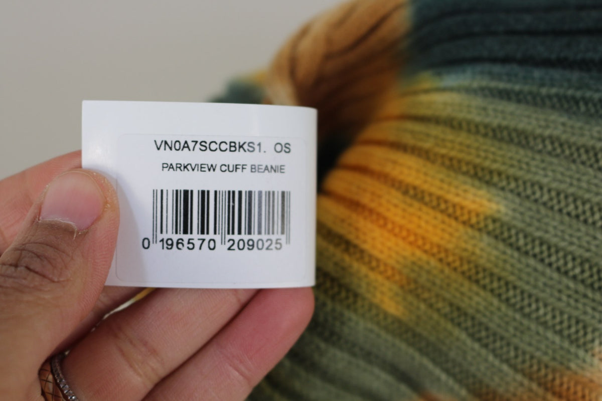 Code-barres de l'étiquette du bonnet Vans Parkview Cuff Beanie – Frippin'Dealz