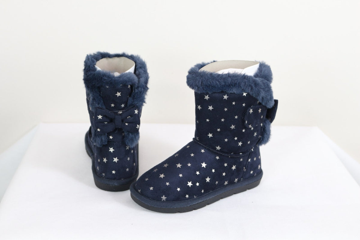 Bottes I Love Shoes marine à étoiles, l'une de dos et l'autre de profil – Frippin'Dealz