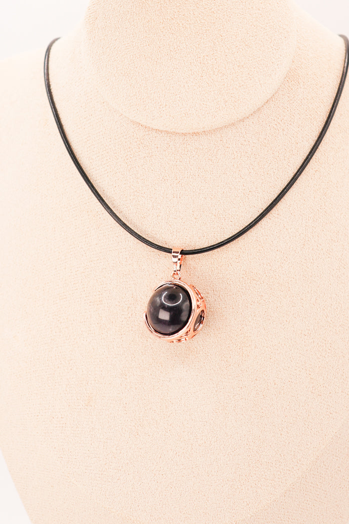 Pendentif sphère d'améthyste et croissant de lune Solstice et Minéraux – photo 2 – Frippin'Dealz