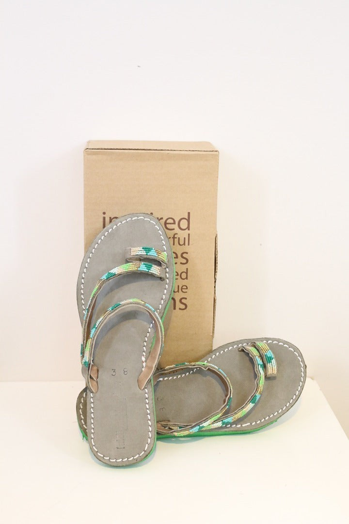 Sandales plates en cuir et perles Laidback London vert olive 38 6