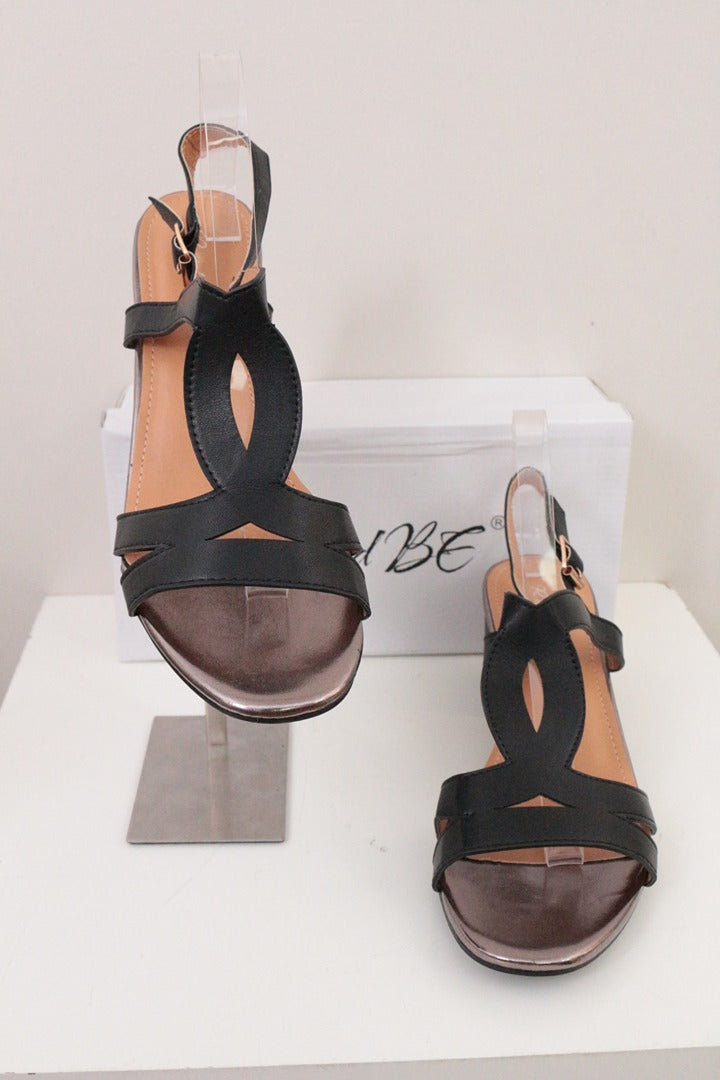 Sandales à talons noirs R and Be simili cuir T41 4