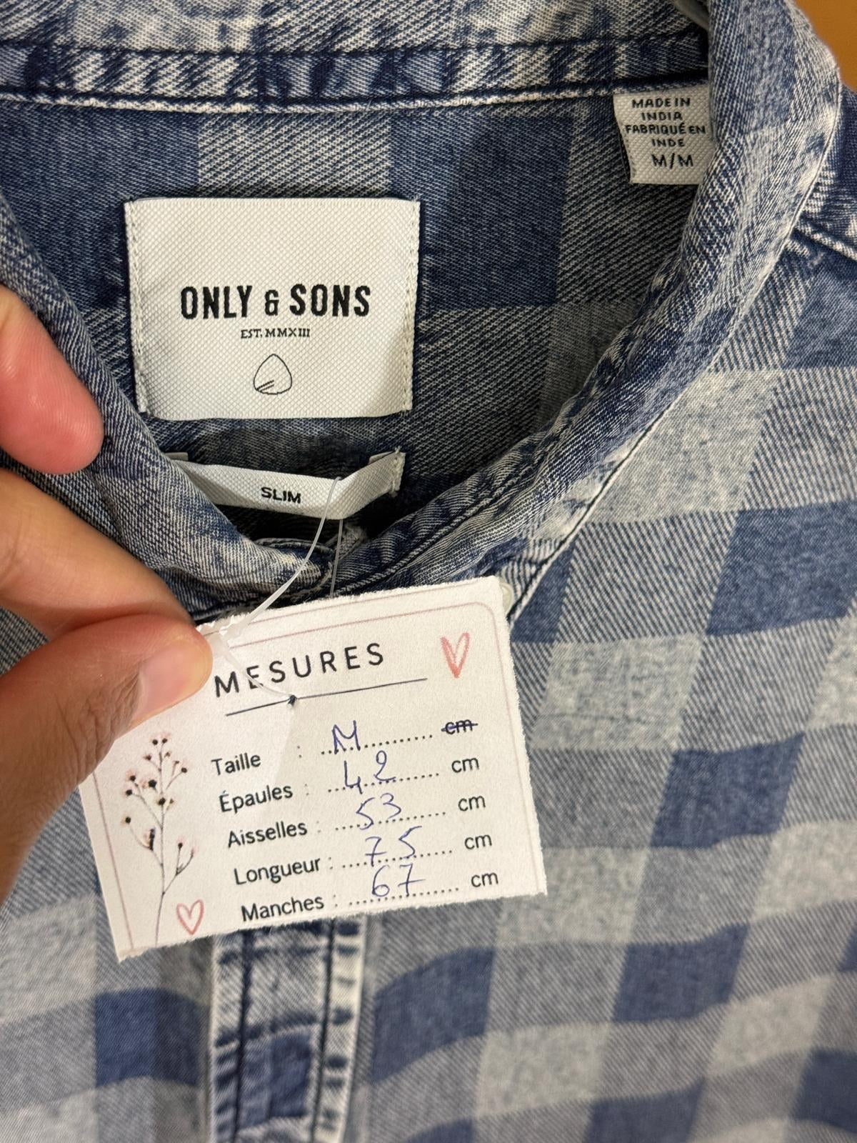 Étiquette de col Only & Sons slim taille M avec fiche de mesures – Frippin'Dealz