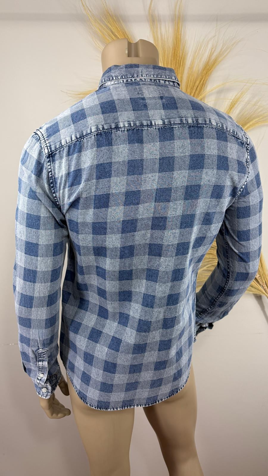 Dos de la chemise Only & Sons bleue à carreaux denim – Frippin'Dealz