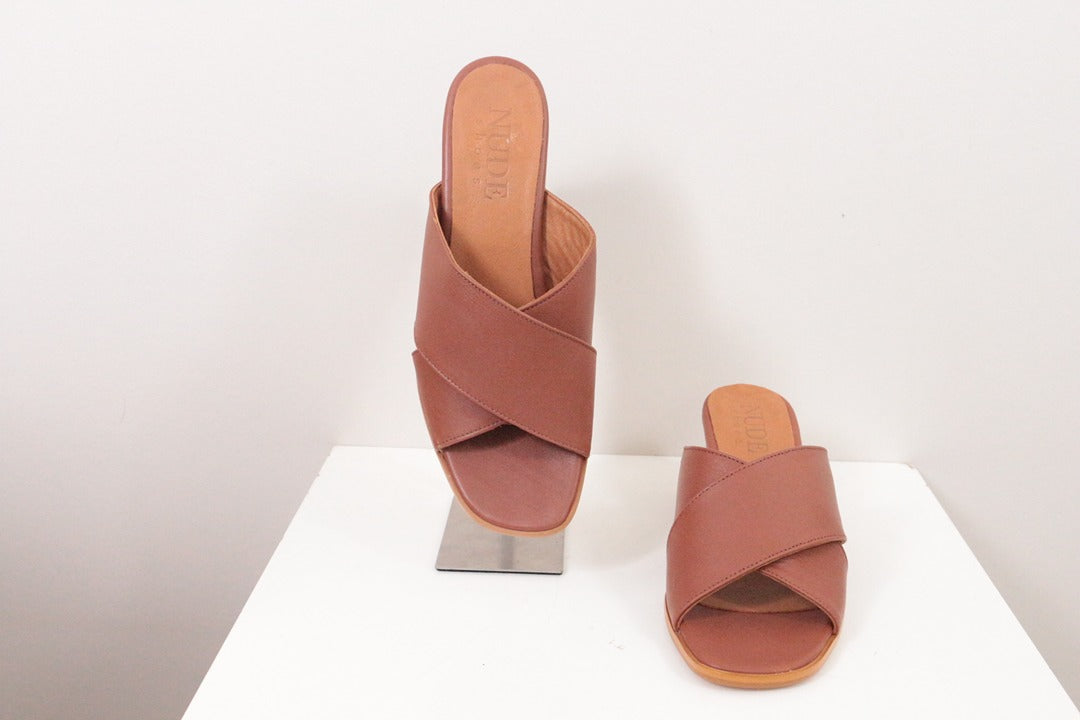 Mules à talons en cuir marron Nude Shoes T40 4