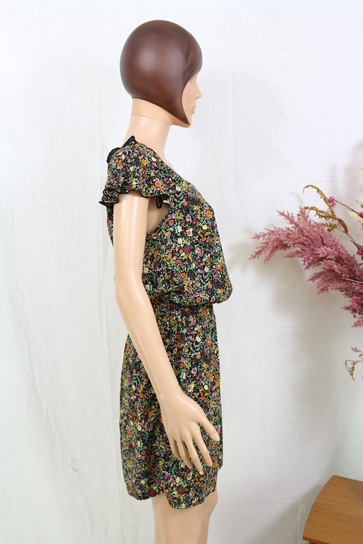 Robe courte Cache Cache noire à fleurs motif floral col V dentelle taille 38 M 4