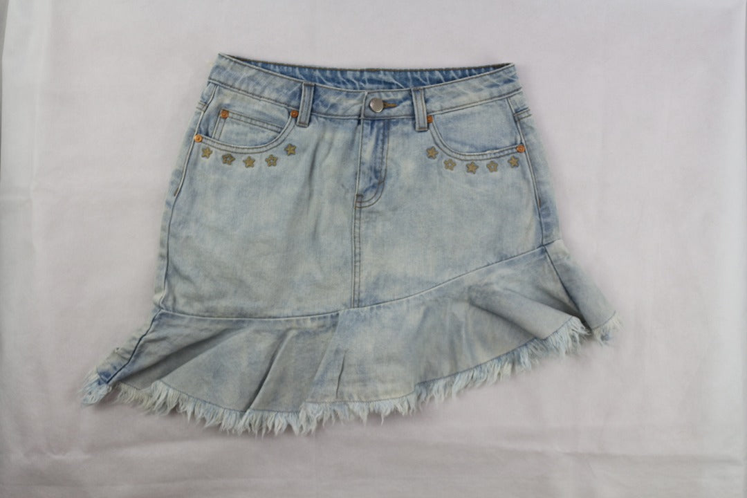 Minijupe en jean asymétrique bleu clair étoiles taille 36 5