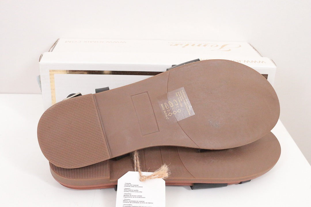 Sandales plates Jomix en simili cuir noir taille 36 neuves avec boîte 9