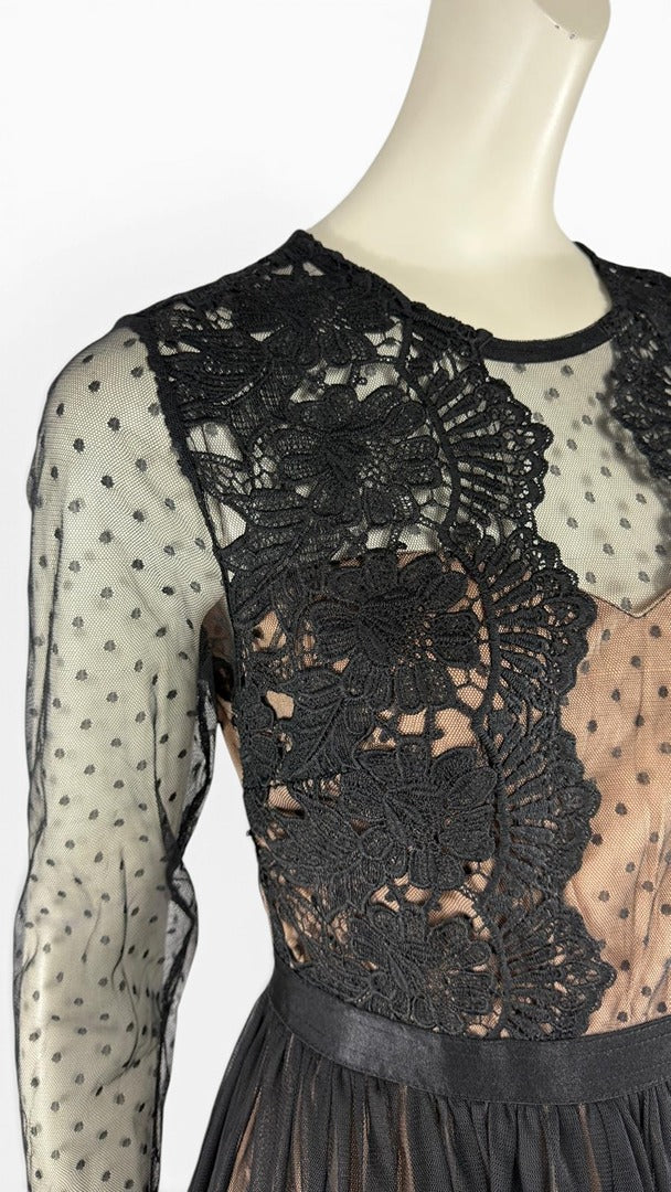Robe patineuse Lily Mcbee noire et nude tulle dentelle L coquette 10