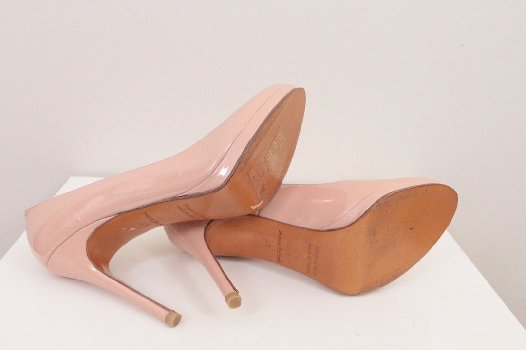 Escarpins Malefic Choo vernis rose nude taille 37 talon haut 10