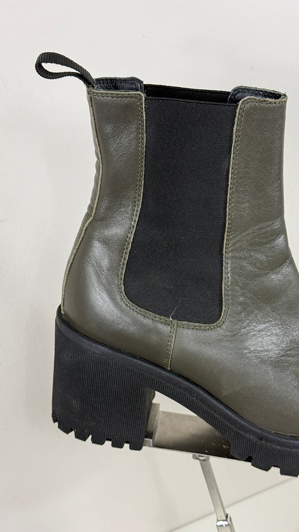 Bottines Chelsea Minelli vert kaki cuir semelle crantée 38 vintage 2