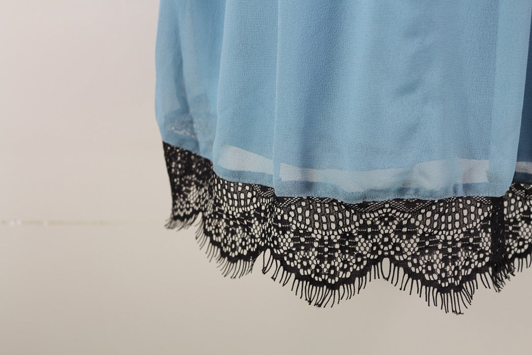 Robe courte bleue et noire en dentelle et mousseline style chic taille M 4