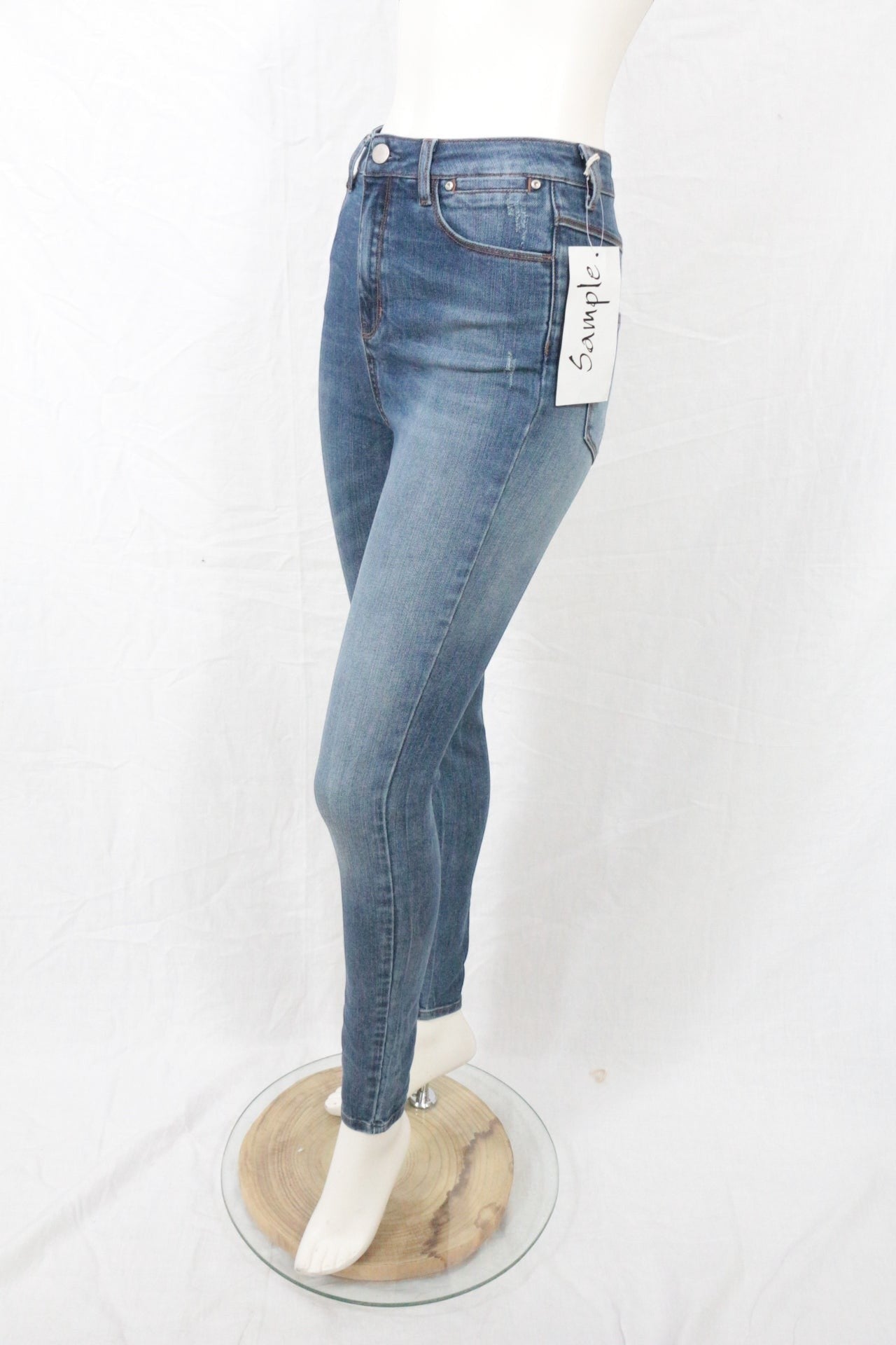 Jean Skinny Bleu Clair Archive Fashion Prototype Sample Denim Stretch Femme Y2K 7