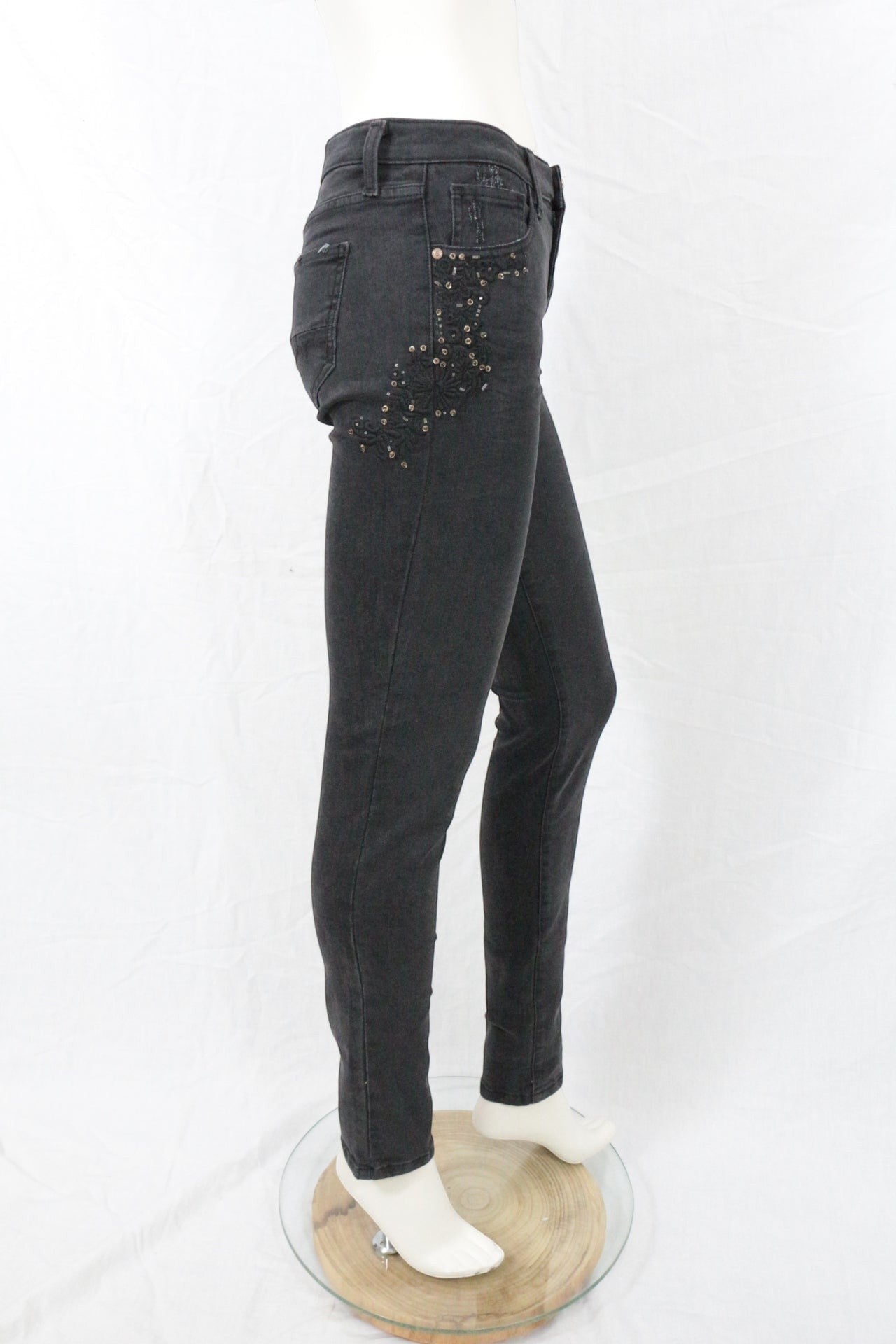 Jean Skinny Noir Femme archive fashion Sample Broderies Perles Denim Stretch Y2K 5
