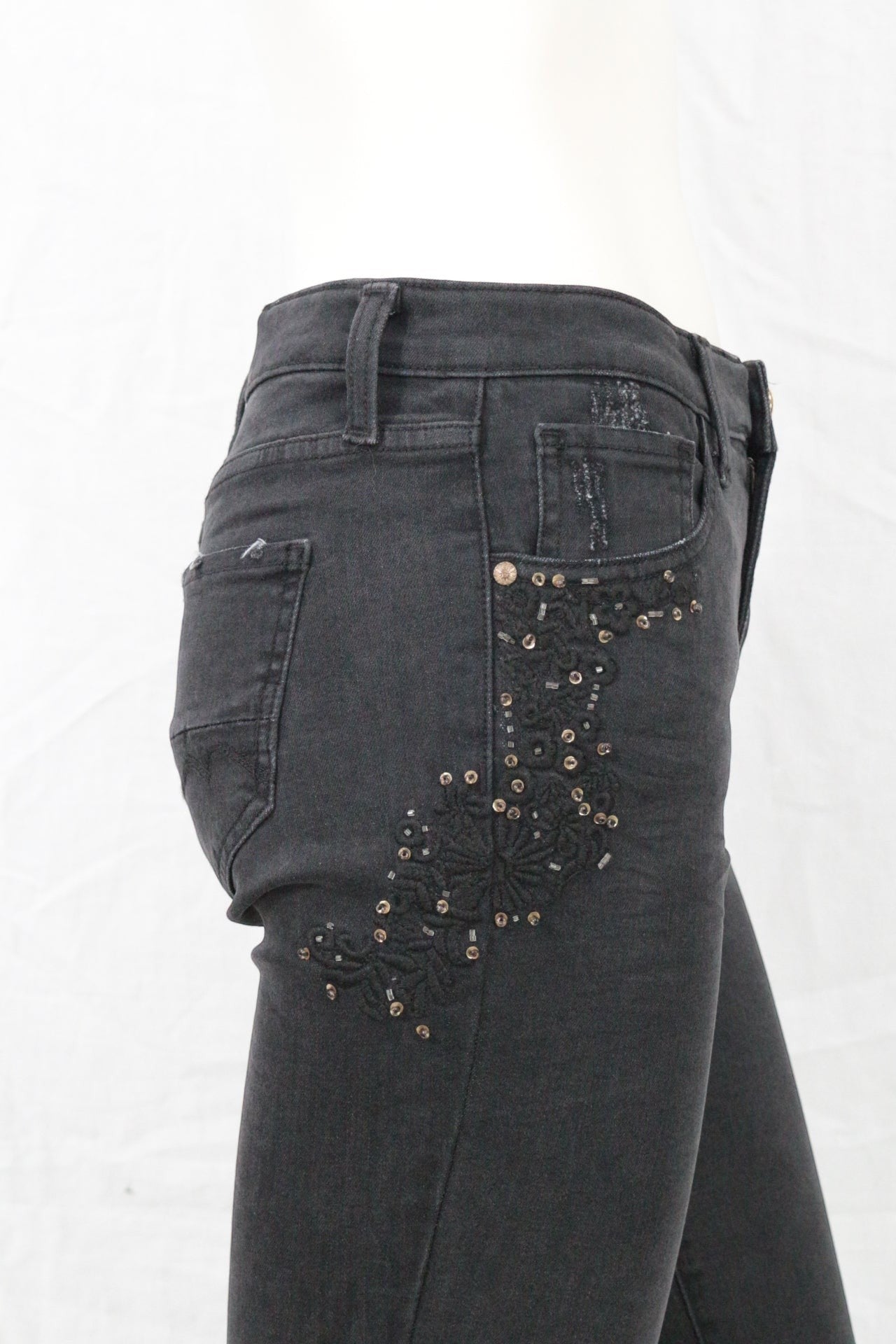 Jean Skinny Noir Femme archive fashion Sample Broderies Perles Denim Stretch Y2K 6