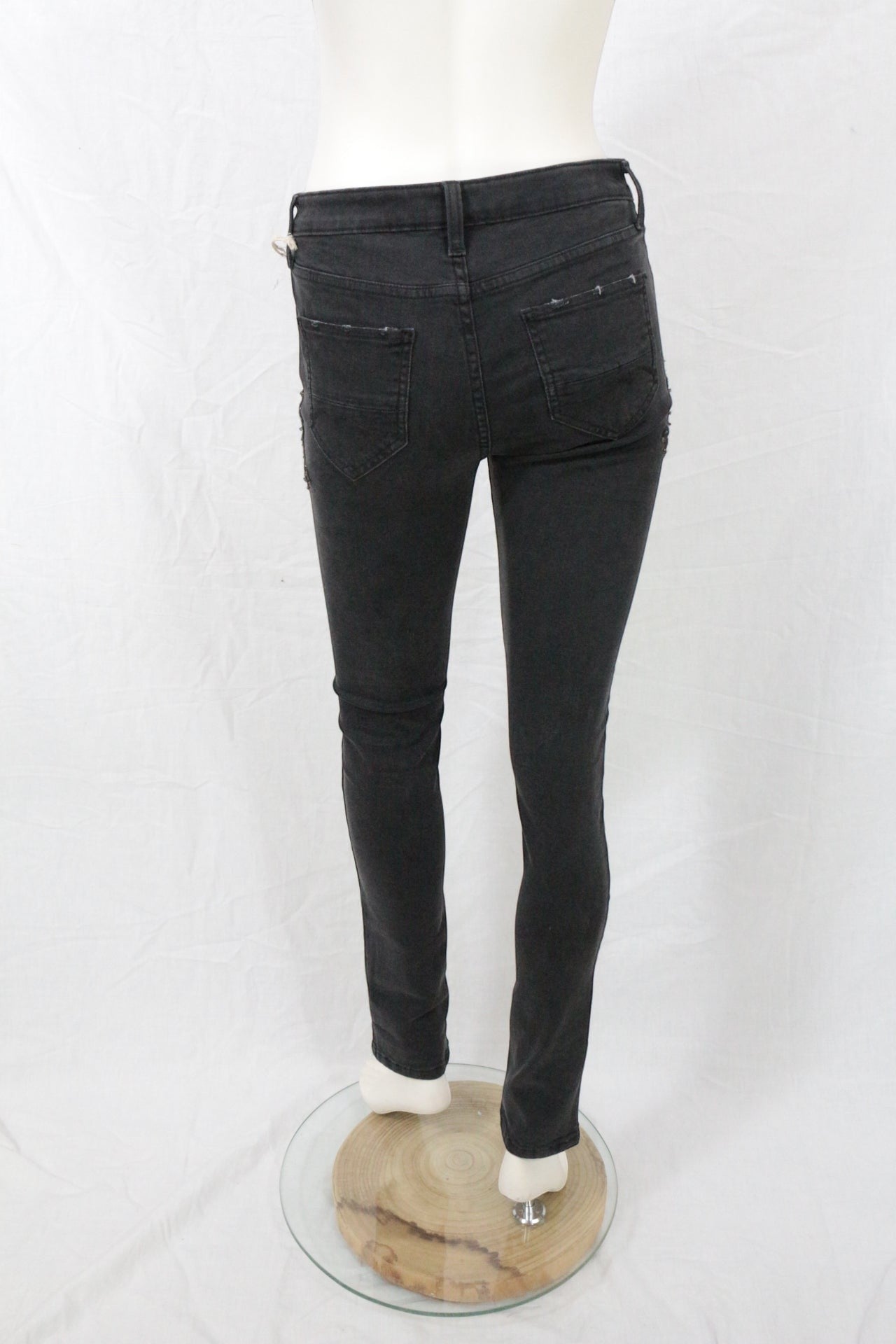 Jean Skinny Noir Femme archive fashion Sample Broderies Perles Denim Stretch Y2K 8