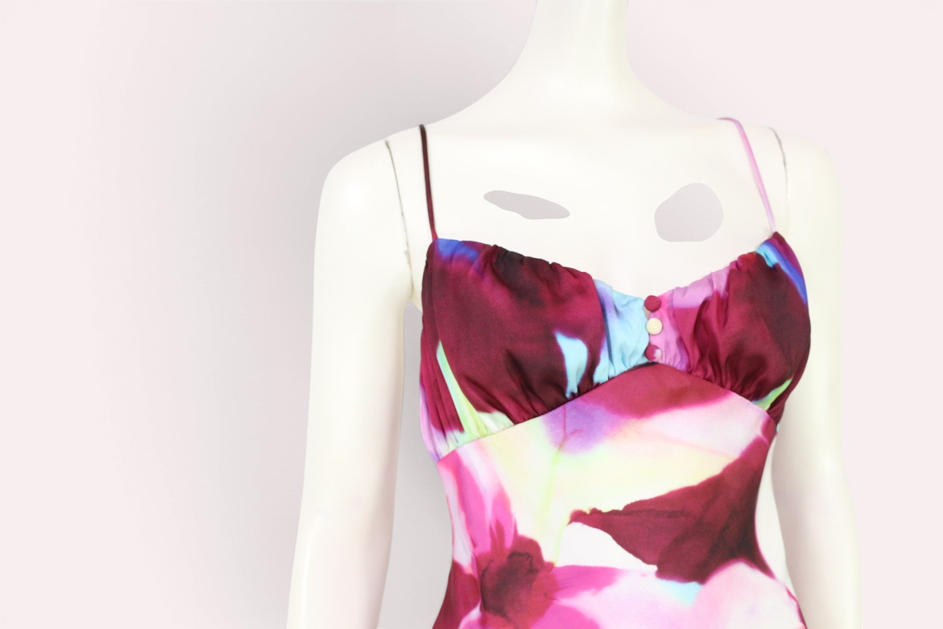 Robe longue Zara fleurie satinée dos nu T/M neuve sans étiquette 4