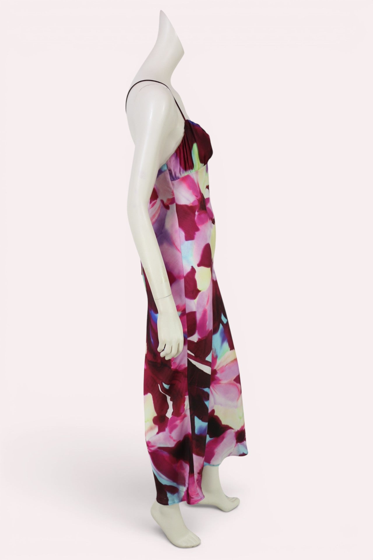 Robe longue Zara fleurie satinée dos nu T/M neuve sans étiquette 5