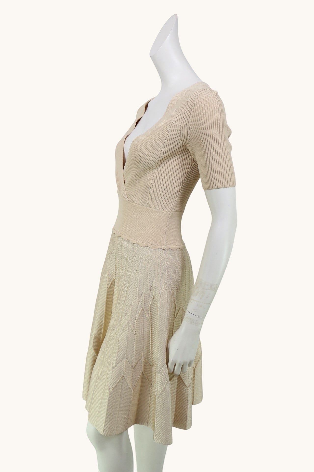 Robe Sandro maille beige taille S 8