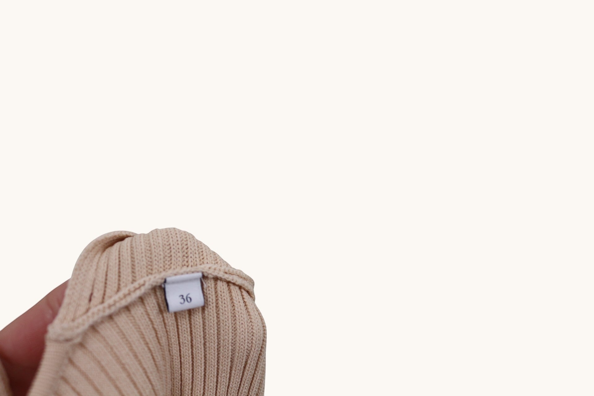 Robe Sandro maille beige taille S 11