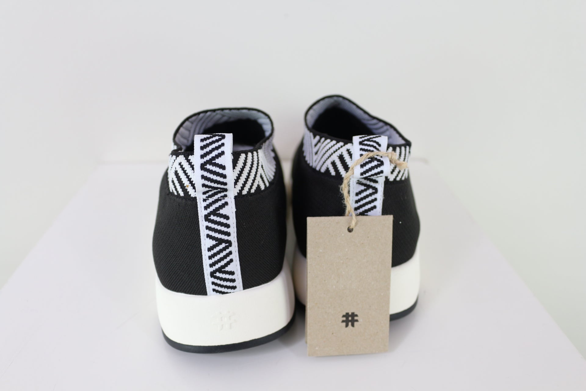 Rens Baskets Slip-On Femme Noires & Blanches Maille Stretch Confort 4