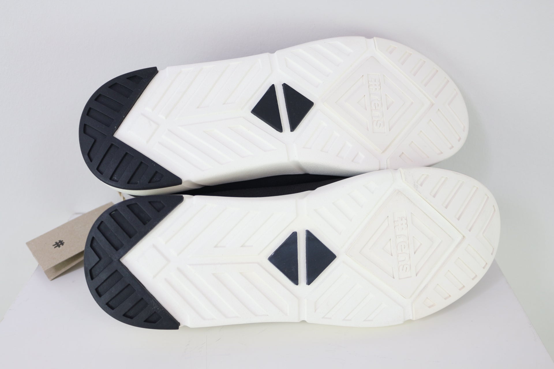 Rens Baskets Slip-On Femme Noires & Blanches Maille Stretch Confort 5