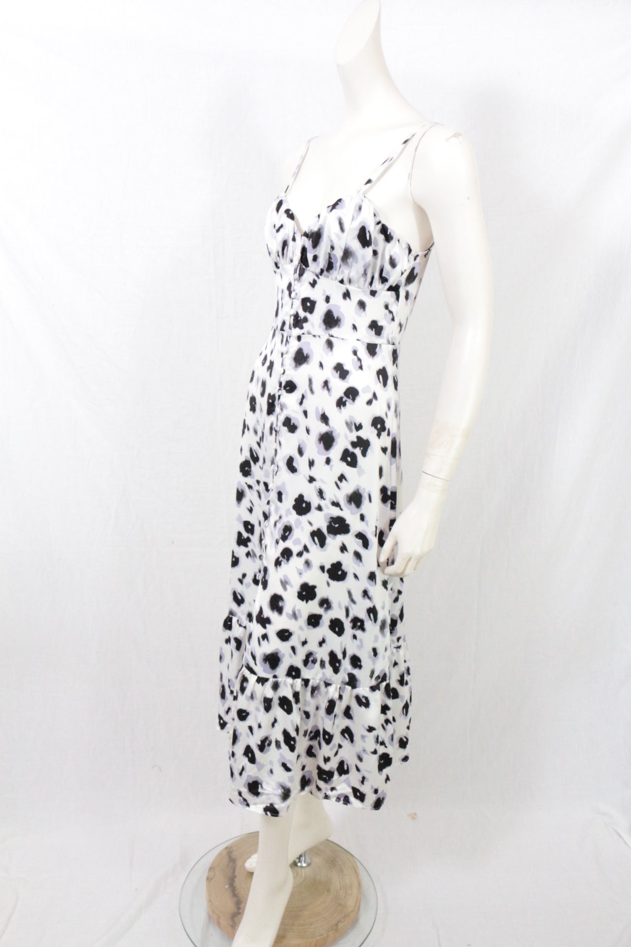Robe midi Zara imprimé léopard abstrait satinée blanche noire T36 S 8