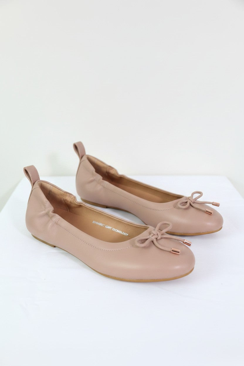 Ballerines Frippindealz FitFlop en cuir souple rose nude avec nœud décoratif et technologie Dynamicush pour femme