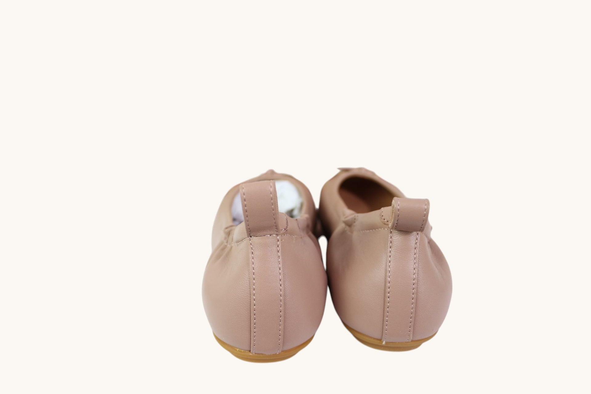 Ballerines Frippindealz FitFlop en cuir rose nude avec tirant arrière et bord élastiqué pour un confort optimal