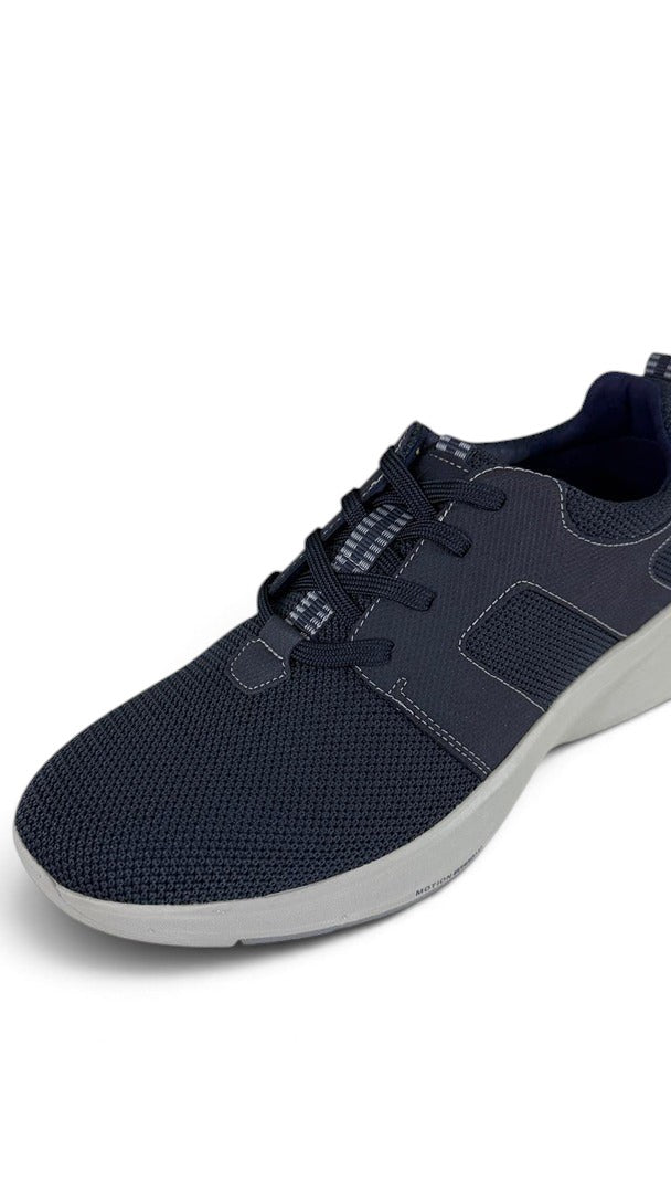 Baskets de course Frippindealz Clarks en textile bleu marine avec semelle grise et lacets assortis