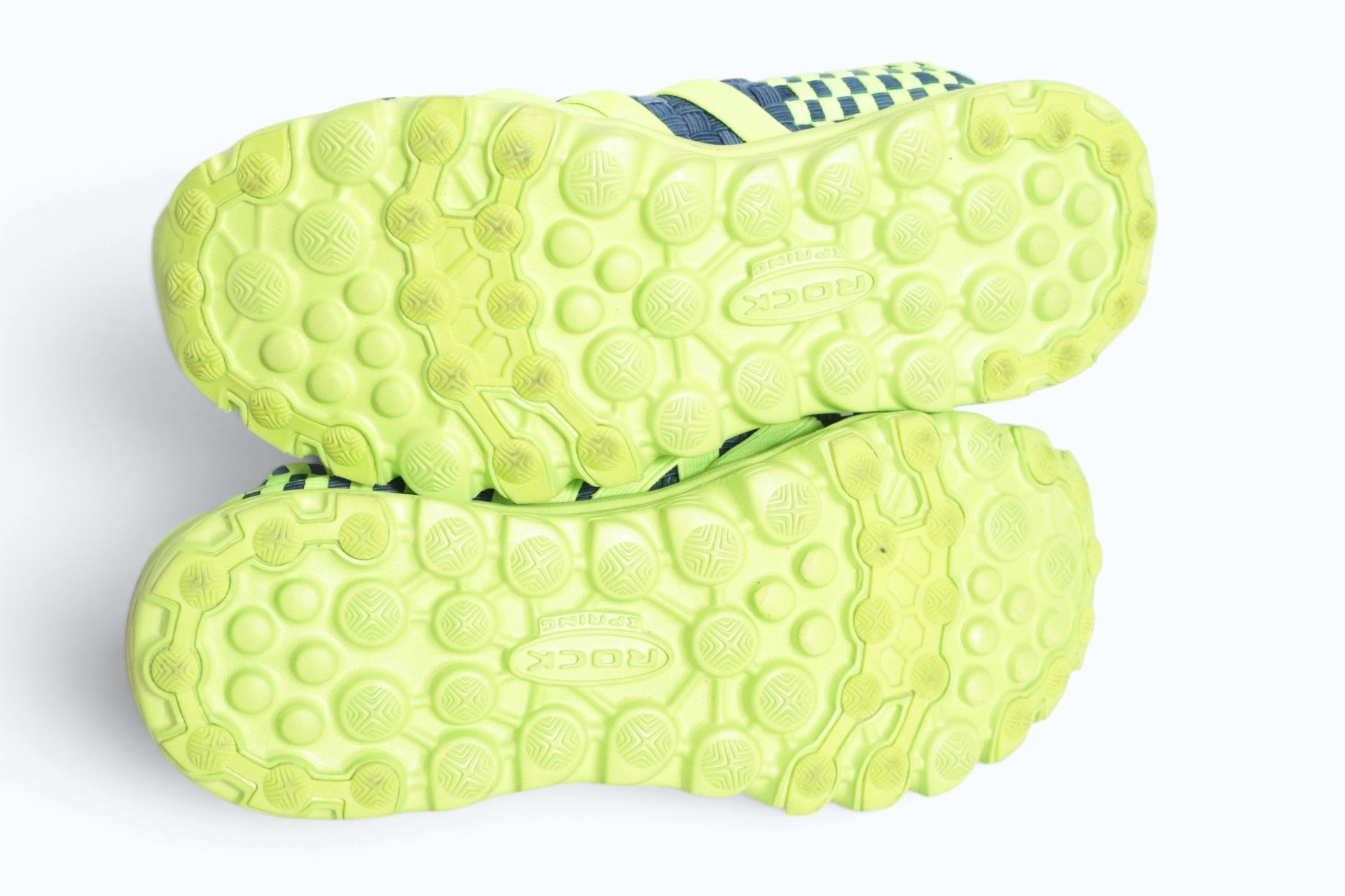 Semelles extérieures vert citron des baskets tressées Rock Spring chez Frippindealz
