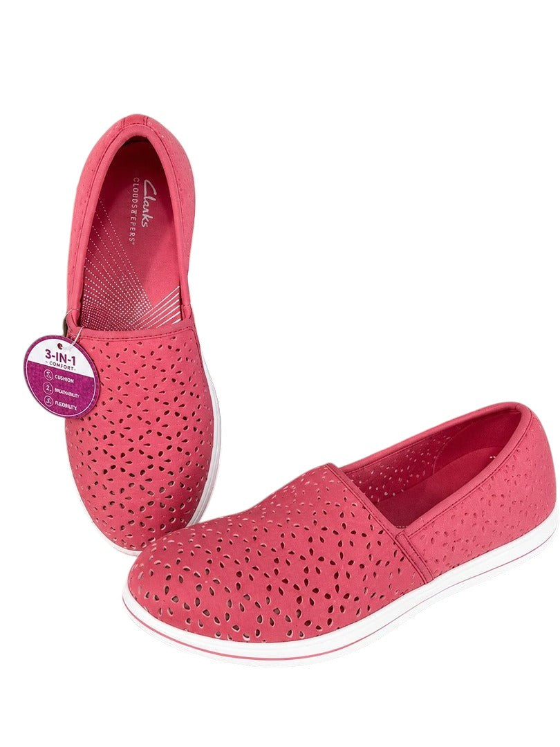Baskets slip-on Frippindealz Clarks Cloudsteppers fuchsia en textile perforé avec semelle souple et légère