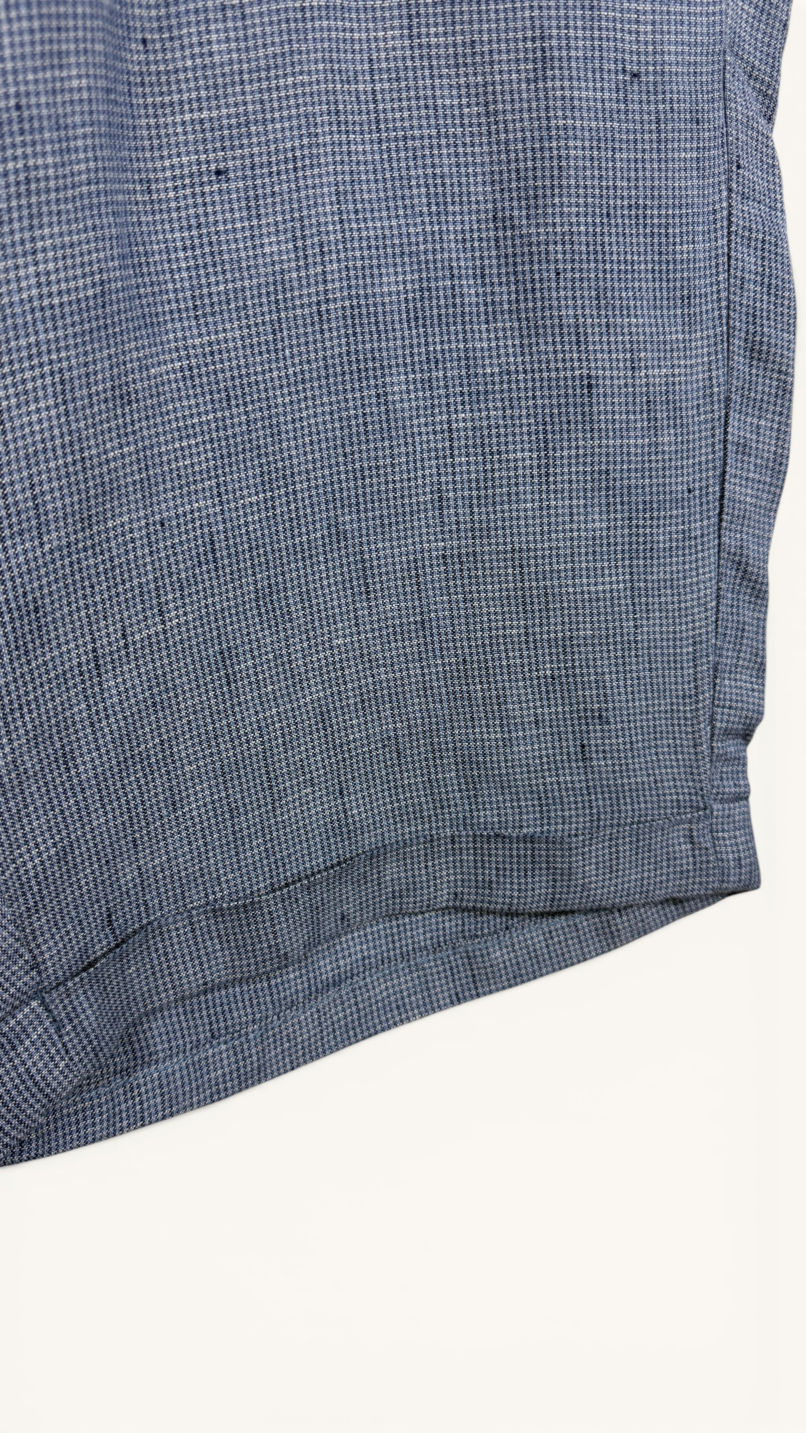 Bermuda homme Frippindealz Mango Lisboa en lin bleu clair chiné, coupe slim fit, style casual chic estival.